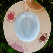 Load image into Gallery viewer, Soleil